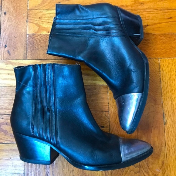 Kenneth Cole Shoes - Kenneth Cole Black Leather Silver Tip Booties Size 8